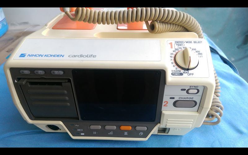 電擊器 廠牌:Nihon Kohden 型號: